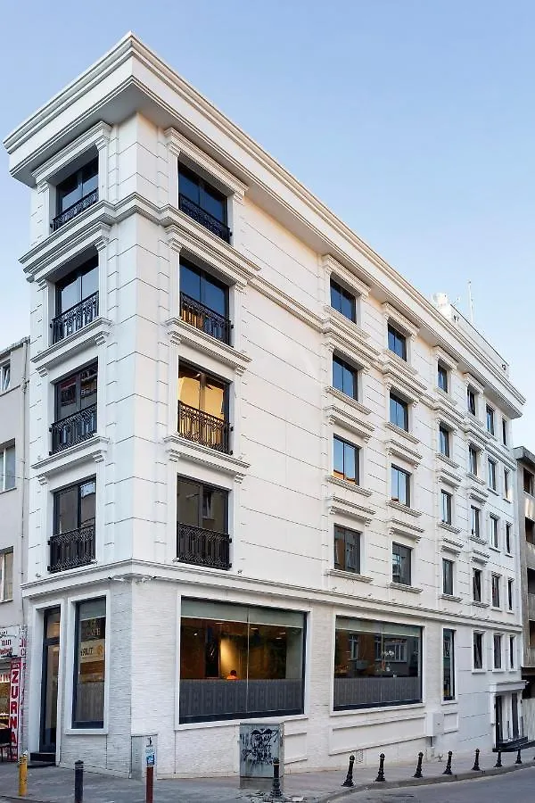 Guener Business Hotel contacts